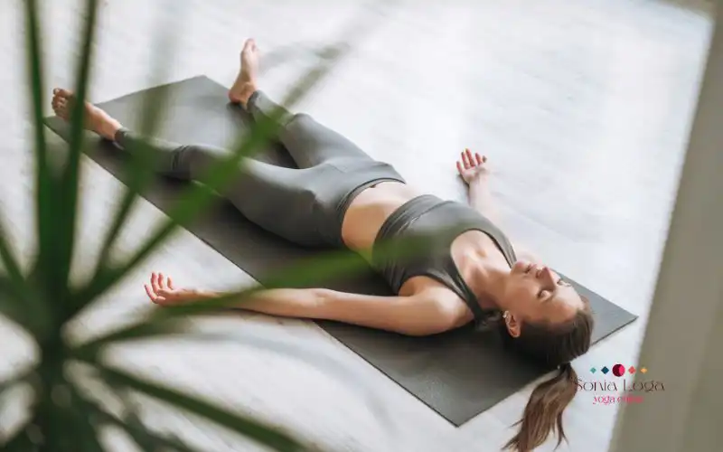 yoga reducir estrés 